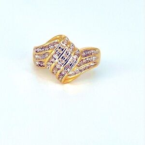 ✨Estate Diamond 10K Gold Swirl Three Row Statement Ring✨